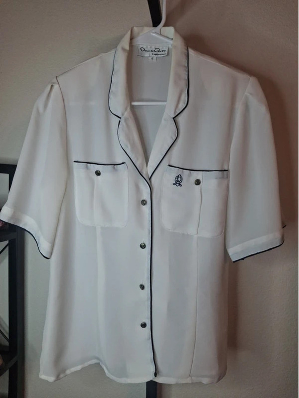 Vintage Oscar de la Renta white short-sleeve button-up lounge size 6